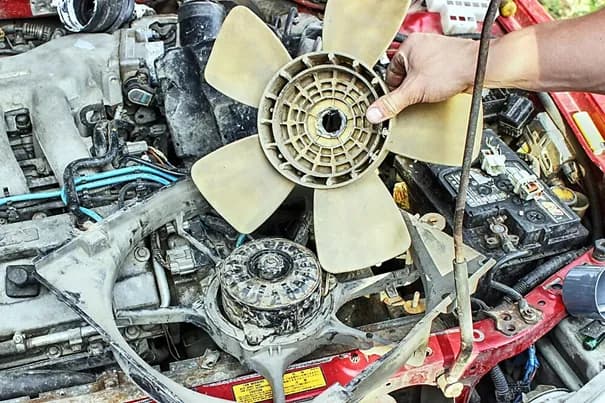 Uszkodzony wentylator klimatyzacji objawy – jak je rozpoznać i naprawić