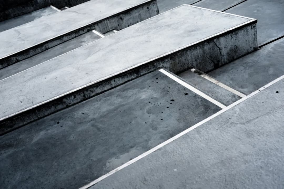 Jak uszczelnienia techniczne wydłużają trwałość obiektów budowlanych?