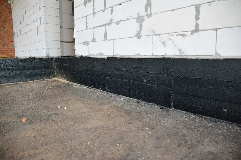 Odwodnienie domu z rynien - skuteczna ochrona przed wilgocią